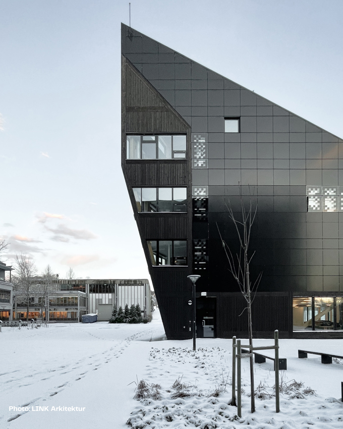 ZEB Flexible Lab 03 Web Credited